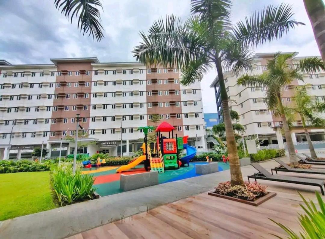Staycation Ni Inday Trece Martires Екстериор снимка